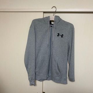 アンダーアーマー(UNDER ARMOUR)のアンダーアーマー　パーカー　Lサイズです(パーカー)