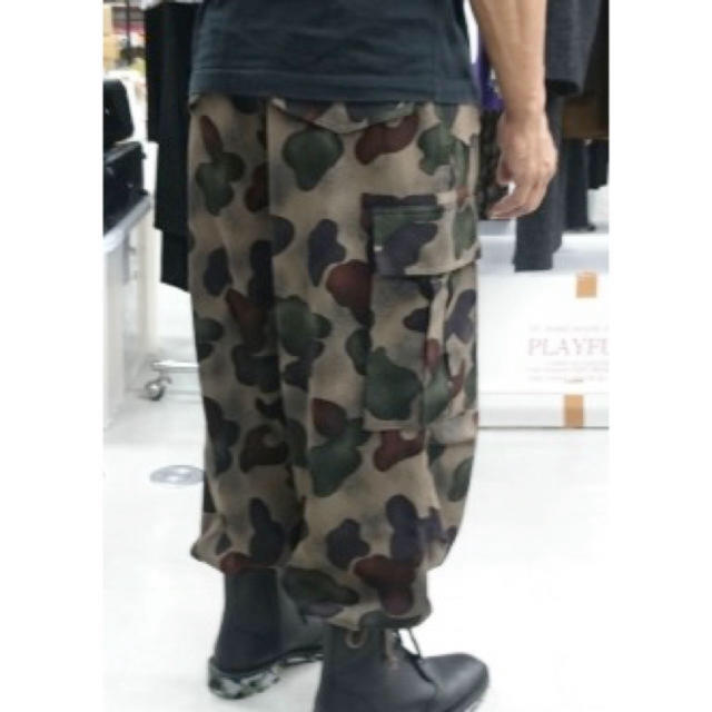 Yohji Yamamoto(ヨウジヤマモト)のyohji yamamoto 迷彩柄　カーゴパンツ メンズのパンツ(ワークパンツ/カーゴパンツ)の商品写真