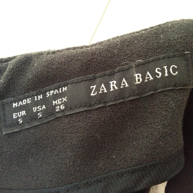 ZARA(ザラ)のZARA タイトショーパン レディースのパンツ(ショートパンツ)の商品写真