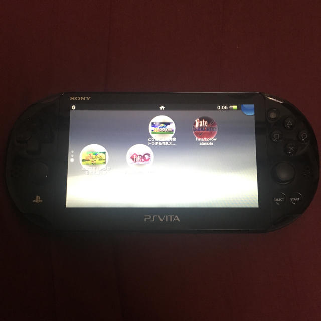 PlayStation Vita - ps vita 2000 ダウンロードソフト付きの通販 by ...