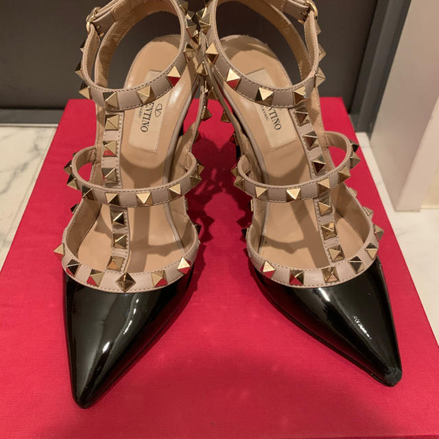 VALENTINO(ヴァレンティノ)のVALENTINO レディースの靴/シューズ(ハイヒール/パンプス)の商品写真