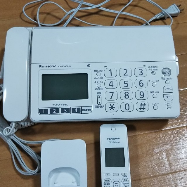 Panasonic - パナソニックおたっくす 親機KX-PD304-W 子機KX-FKD404-Wの通販 by はまはま子's shop