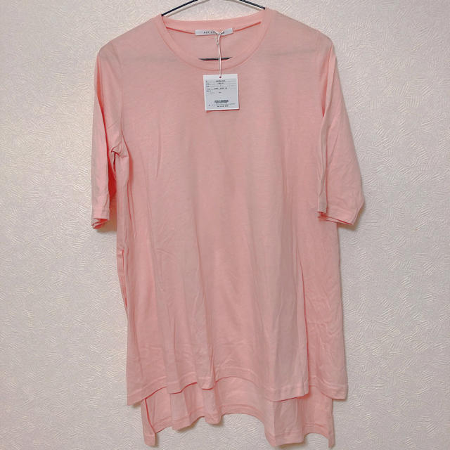 SLY(スライ)のSLY 薄ピンク Tシャツ レディースのトップス(Tシャツ(半袖/袖なし))の商品写真
