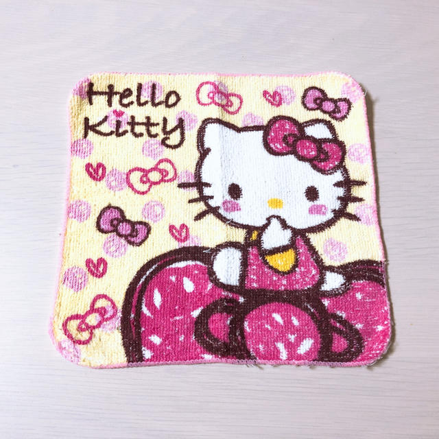 サンリオ(サンリオ)のHello Kitty タオルハンカチ ミニ レディースのファッション小物(ハンカチ)の商品写真