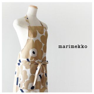 マリメッコ(marimekko)のマリメッコ　marimekko エプロン　オフホワイト　ベージュ　ウニッコ柄新品(その他)