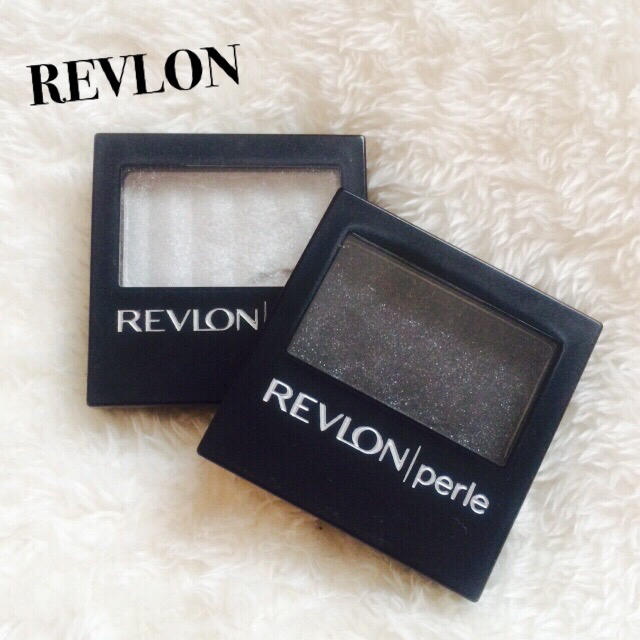 REVLON(レブロン)のREVLON ラメアイシャドウset コスメ/美容のベースメイク/化粧品(アイシャドウ)の商品写真