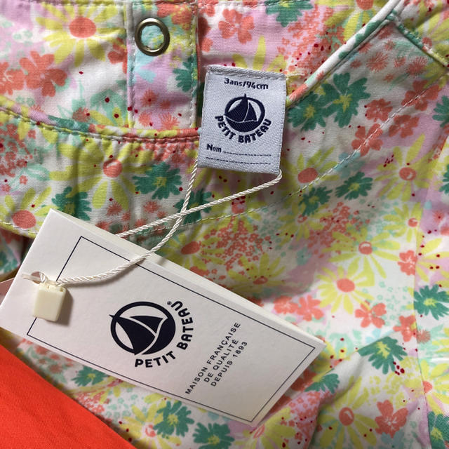 PETIT BATEAU(プチバトー)のこはる様専用　タグ付き　プチバトー　ワンピース　3ans キッズ/ベビー/マタニティのキッズ服女の子用(90cm~)(ワンピース)の商品写真