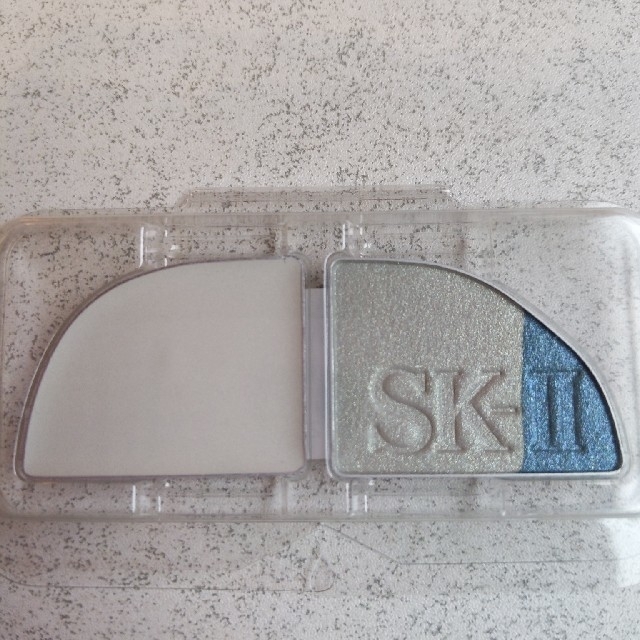 SK-II(エスケーツー)のSK-II　アイシャドウ　新品・未使用!! コスメ/美容のベースメイク/化粧品(アイシャドウ)の商品写真