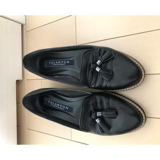 ダイアナ(DIANA)のDIANAダイアナ 黒パンプス　ローファー　22.5cm(ローファー/革靴)