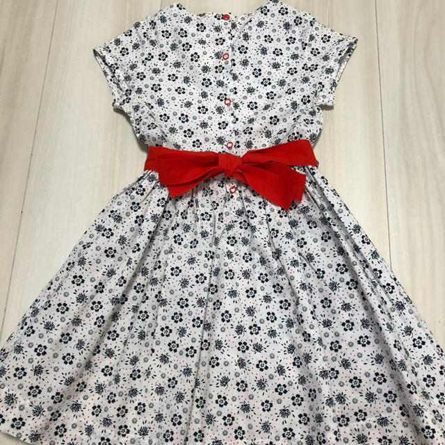 PETIT BATEAU(プチバトー)のまいまい様専用　プチバトー　ワンピース　5ans キッズ/ベビー/マタニティのキッズ服女の子用(90cm~)(ワンピース)の商品写真