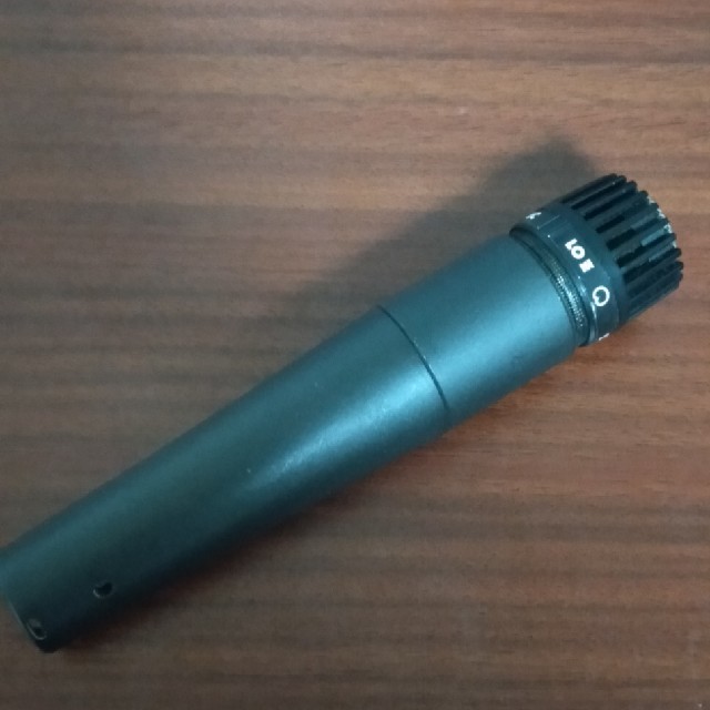 SHURE SM57