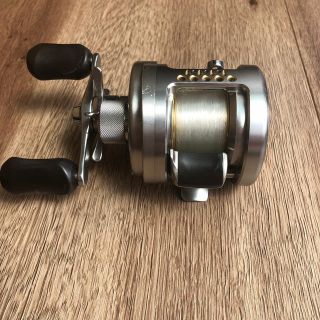 シマノ(SHIMANO)のシマノ カルカッタコンクエストdc 101DC(リール)