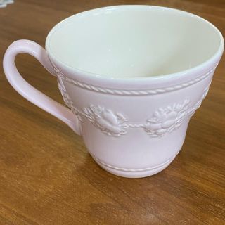 ウェッジウッド(WEDGWOOD)のWEDGWOOD マグカップ　ピンク　ウエッジウッド(グラス/カップ)