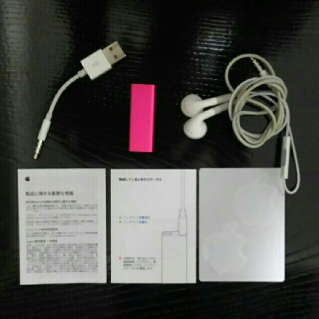 Apple(アップル)のiPod shuffle スマホ/家電/カメラのオーディオ機器(ポータブルプレーヤー)の商品写真