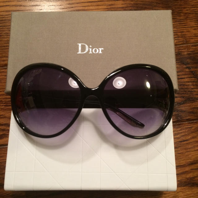 Dior(ディオール)のDiorサングラス レディースのファッション小物(サングラス/メガネ)の商品写真