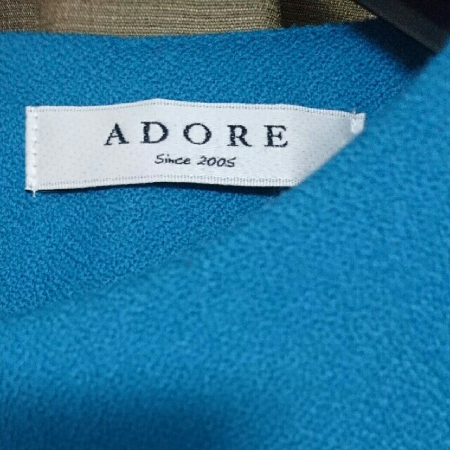 ADORE(アドーア)のアドーア ワンピース 連休値下げ最終 レディースのワンピース(ひざ丈ワンピース)の商品写真