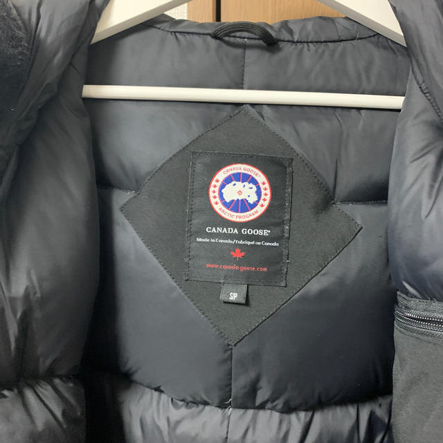 CANADA GOOSE(カナダグース)の【極暖カナダグースjasper】ブラックsize s メンズのジャケット/アウター(ダウンジャケット)の商品写真