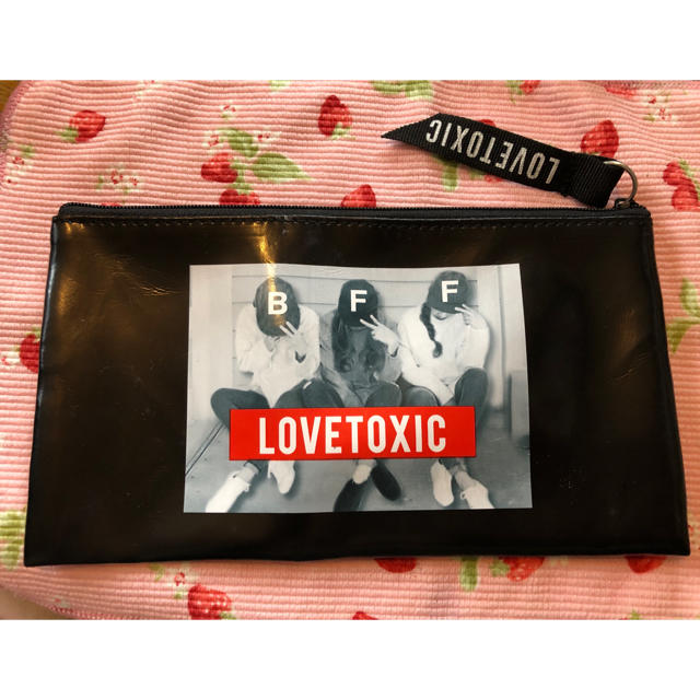 lovetoxic(ラブトキシック)のニコラ付録　ラブトキ　ポーチ レディースのファッション小物(ポーチ)の商品写真