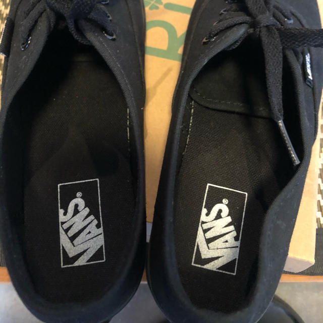 VANS(ヴァンズ)のVANS 黒ローカットスニーカー 24センチ レディースの靴/シューズ(スニーカー)の商品写真