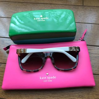 ケイトスペードニューヨーク(kate spade new york)のkatespade サングラス　レディース(サングラス/メガネ)