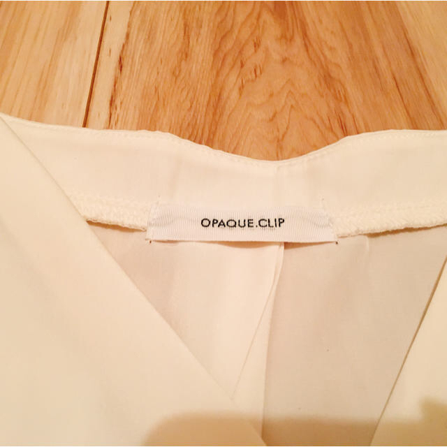 OPAQUE.CLIP(オペークドットクリップ)のOPAQUE 白シャツ レディースのトップス(シャツ/ブラウス(長袖/七分))の商品写真