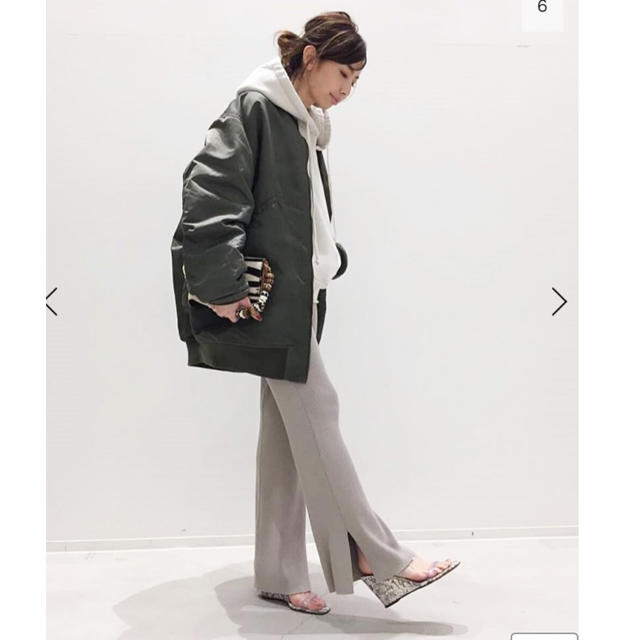 L'Appartement DEUXIEME CLASSE(アパルトモンドゥーズィエムクラス)のSlit Knit Pants  34 レディースのパンツ(カジュアルパンツ)の商品写真