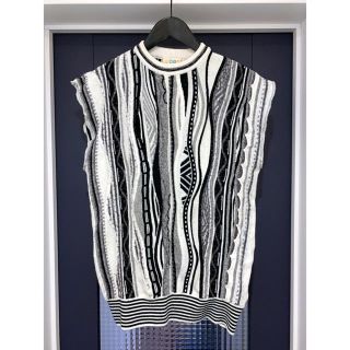 【COOGI/クージー】クレイジーパターン 3Dニットベスト ジレ サイズXS