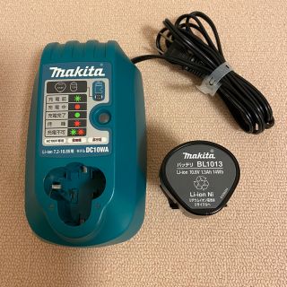 マキタ(Makita)の黒フミ商会さま専用　マキタ　バッテリー充電器　DC10WA(その他)