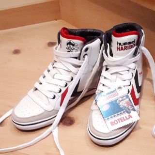 ヒュンメル(hummel)の★hummel×HARIBO ｺﾗﾎﾞ ﾊｲｶｯﾄｽﾆｰｶｰ★(スニーカー)