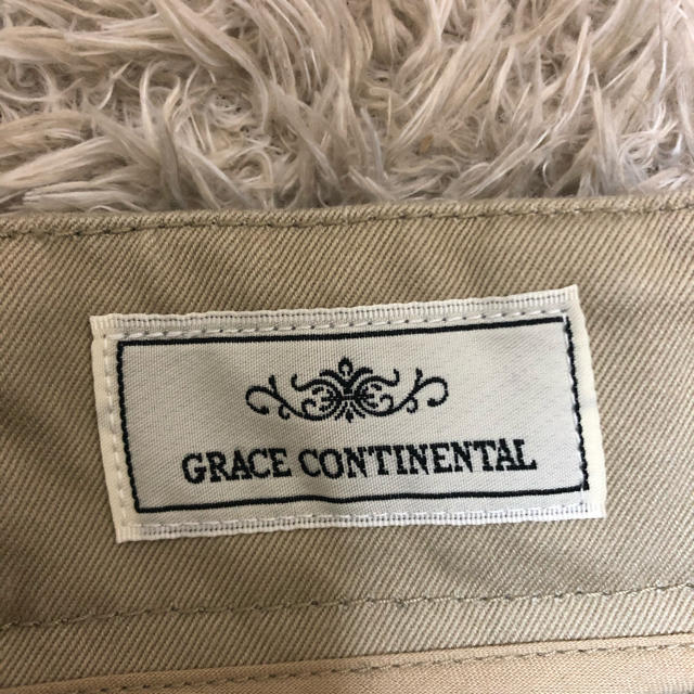 GRACE CONTINENTAL(グレースコンチネンタル)のグレースコンチネンタル　スカート レディースのスカート(ひざ丈スカート)の商品写真