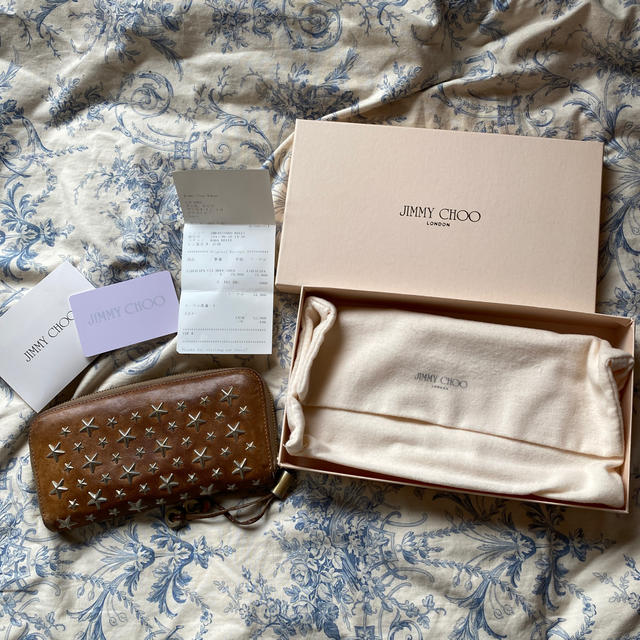 JIMMY CHOO(ジミーチュウ)の✯✰JIMMY CHOOジミーチュウFILIPAスタッズ長財布✰✯ レディースのファッション小物(財布)の商品写真