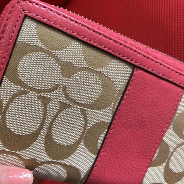 COACH(コーチ)のお値下げしました！coach 新品未使用　長財布 レディースのファッション小物(財布)の商品写真