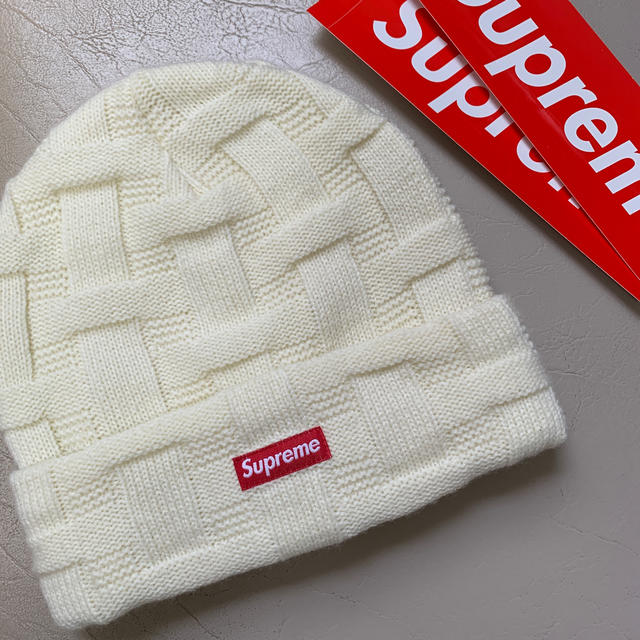 Supreme(シュプリーム)のsupreme ニット帽　ビーニー　美品 メンズの帽子(ニット帽/ビーニー)の商品写真