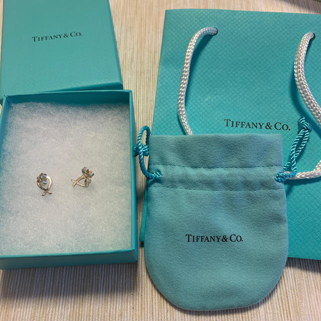 Tiffany Co ティファニー ハート ピアス シルバーの通販 By Sayaka S Shop ティファニーならラクマ Tiffany Co ティファニー ハート ピアス シルバーの通販 By Sayaka S Shop ティファニーならラクマ