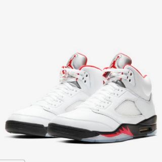 ナイキ(NIKE)のエアジョーダン5
AIR JORDAN 5  FIRE RED(スニーカー)