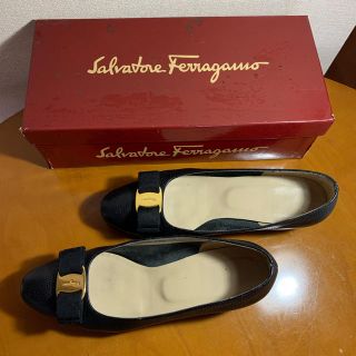 サルヴァトーレフェラガモ(Salvatore Ferragamo)のFerragamo サルヴァトーレ フェラガモ  ヴァラ24㎝(ハイヒール/パンプス)