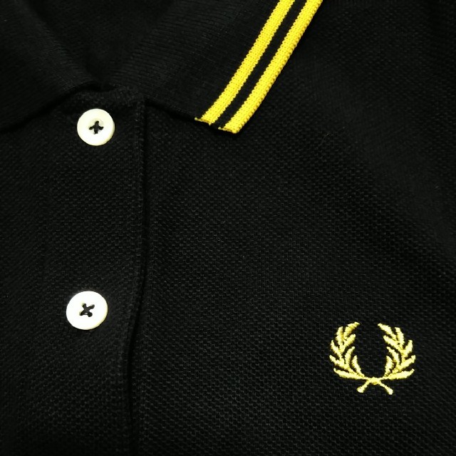 FRED PERRY(フレッドペリー)の｢miii様専用｣　フレッドペリー FRED PERRY ポロシャツ 半袖 レディースのトップス(ポロシャツ)の商品写真