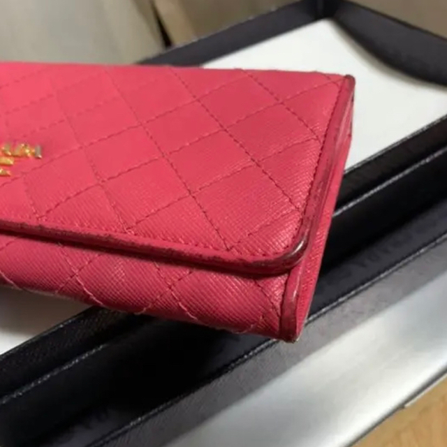 PRADA(プラダ)のPRADA キルティング長財布【美品】 レディースのファッション小物(財布)の商品写真