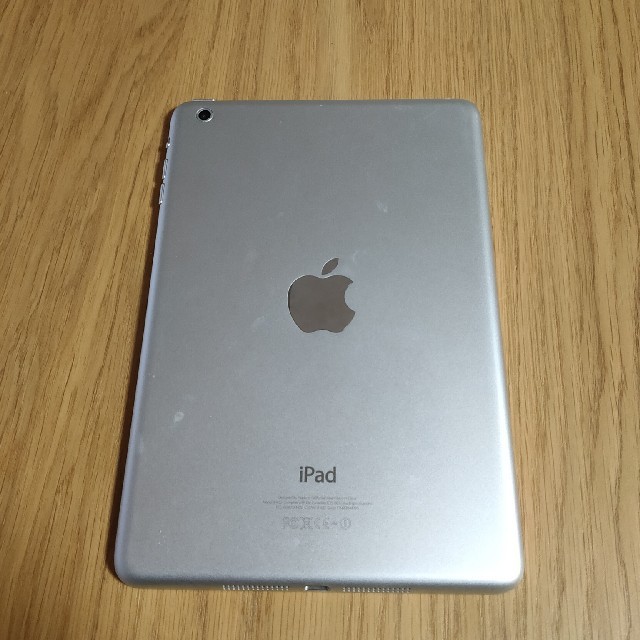 iPad(アイパッド)のiPad mini Wi-Fiモデル 16GB ホワイト&シルバー スマホ/家電/カメラのPC/タブレット(タブレット)の商品写真