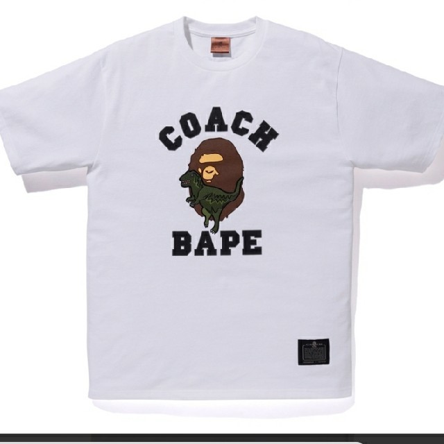 A BATHING APE® × COACH 新品 白Tシャツ´ A BATHING APE® × COACH 新品 白Tシャツ´