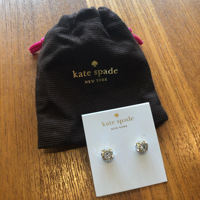 kate spade new york(ケイトスペードニューヨーク)の【新品未使用】Kate Spadeクリスタルピアス レディースのアクセサリー(ピアス)の商品写真