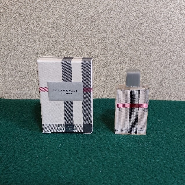 BURBERRY(バーバリー)のバーバリーのミニ香水 ‼️ コスメ/美容の香水(香水(男性用))の商品写真