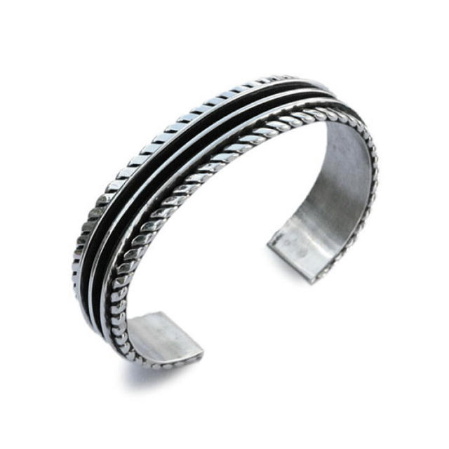 TOM HAWK「2 line Twist Rope Bangle 」 優れた品質 8160円 stockshoes.co