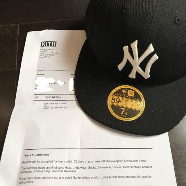 NEW ERA(ニューエラー)のkith newera Yankees black 黒　7 1/4 メンズの帽子(キャップ)の商品写真