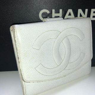 シャネル(CHANEL)のCHANEL  正規品　　折り財布　　白(財布)