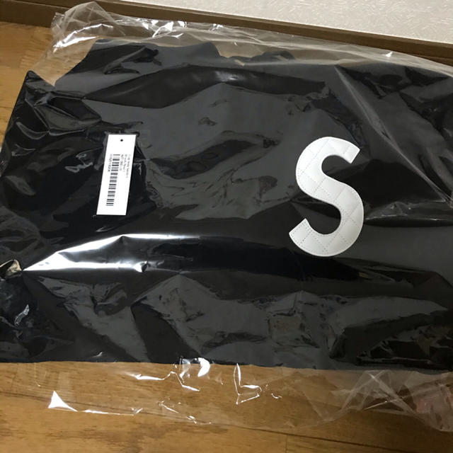 確実正規品　supreme20ss week1 Sロゴパーカー