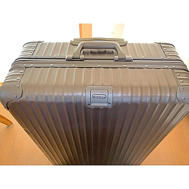 RIMOWA(リモワ)の本日限定　明日発送　リモワ   RIMOWA  トパーズ  チタニウム メンズのバッグ(トラベルバッグ/スーツケース)の商品写真