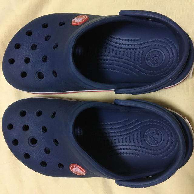 crocs(クロックス)のクロックス　サンダル　17cm〜18cm キッズ/ベビー/マタニティのキッズ靴/シューズ(15cm~)(サンダル)の商品写真