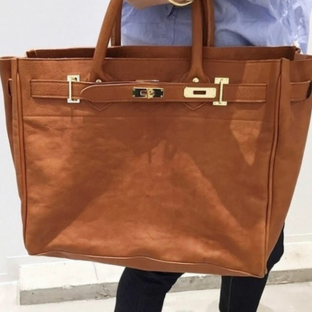 パーティを彩るご馳走や L'Appartement DEUXIEME CLASSE