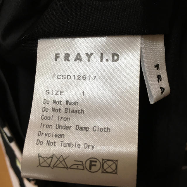 FRAY I.D(フレイアイディー)のＦRAY I.D☆フラワーミニスカート レディースのスカート(ミニスカート)の商品写真